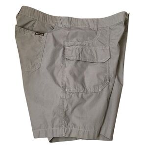 Columbia Men’s Washed Out Cargo Shorts, Grey Color Size 34 Style‎ 1990791 8”